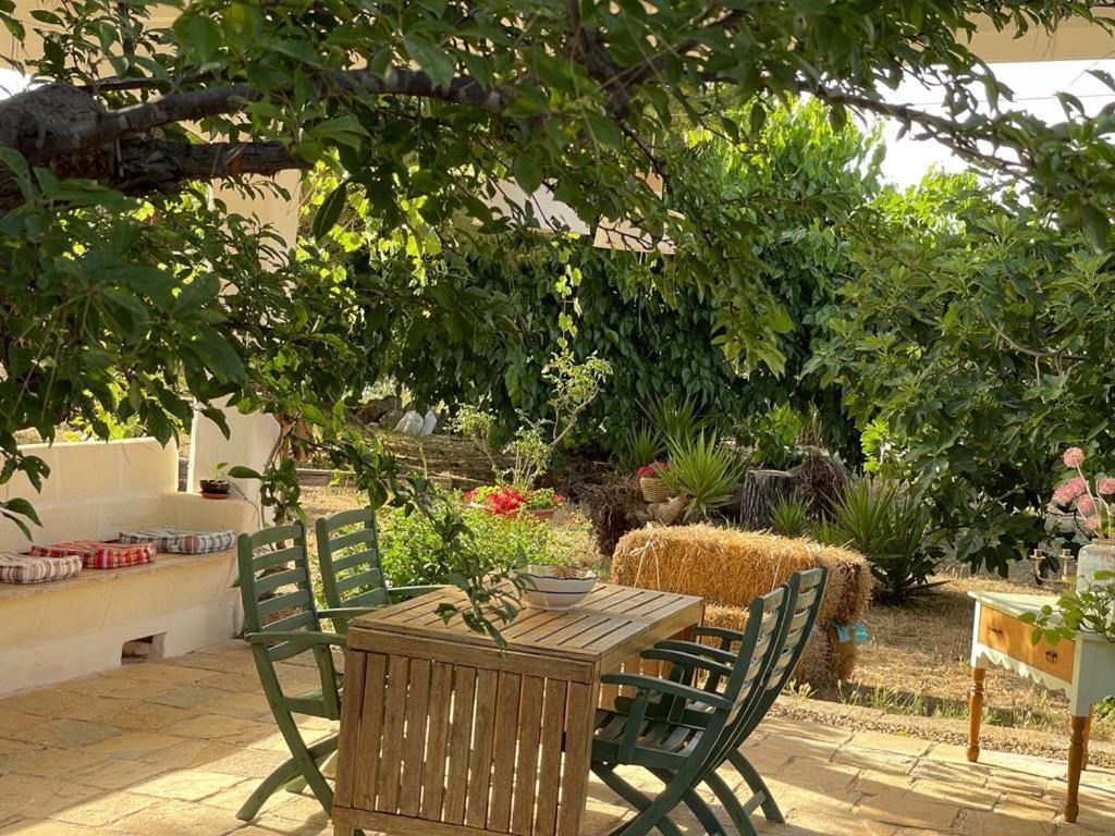 Il Giardino Degli Antichi Sapori Villa Ceglie Messapica Luaran gambar